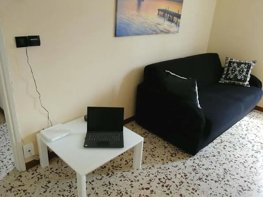 Semesterbostad Casa Dolce Casa, A 2 Passi Dal Lago E Vicina A Varenna Lierna