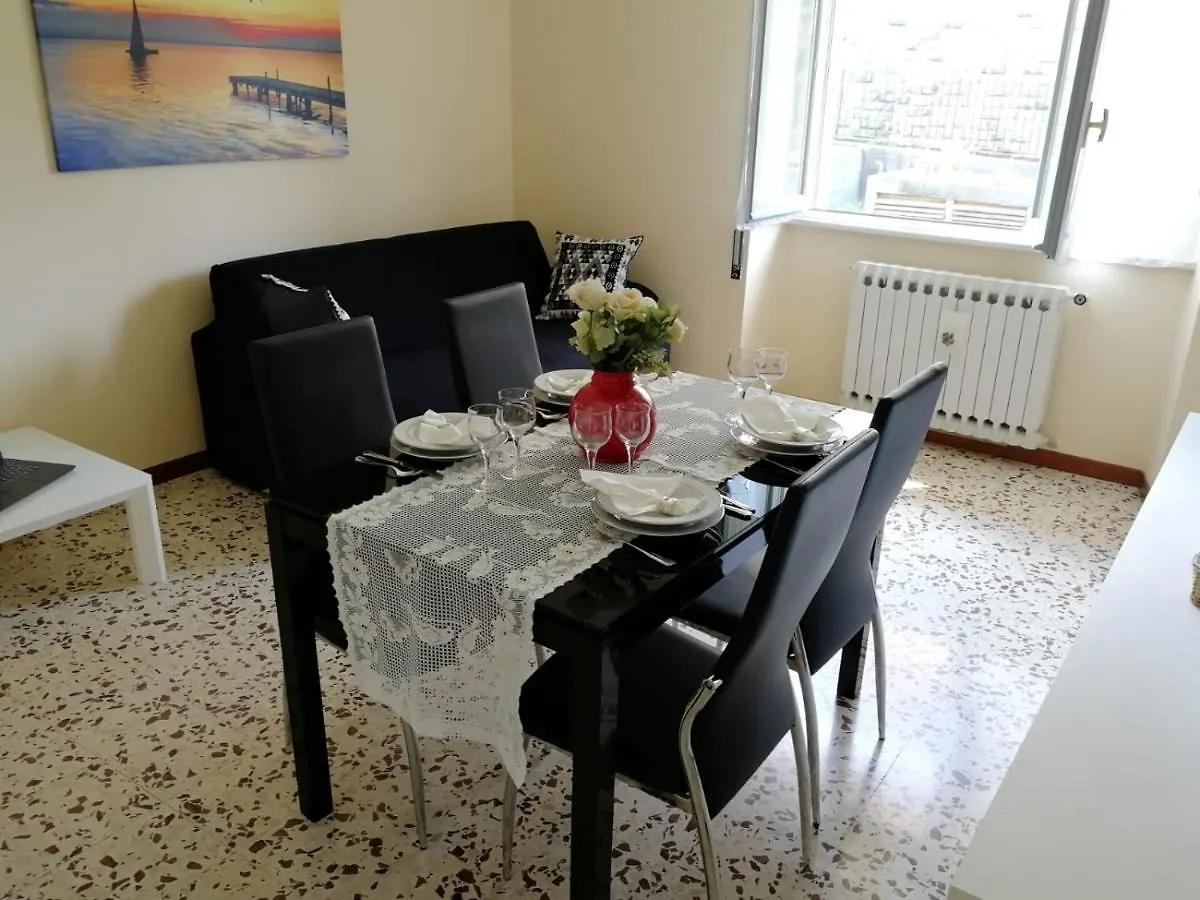 Casa Dolce Casa, A 2 Passi Dal Lago E Vicina A Varenna Lierna Holiday home